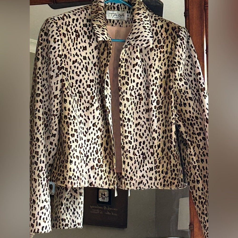 Vintage faux fur Taiga leopard bomber
